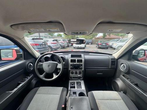2008 Dodge Nitro SXT