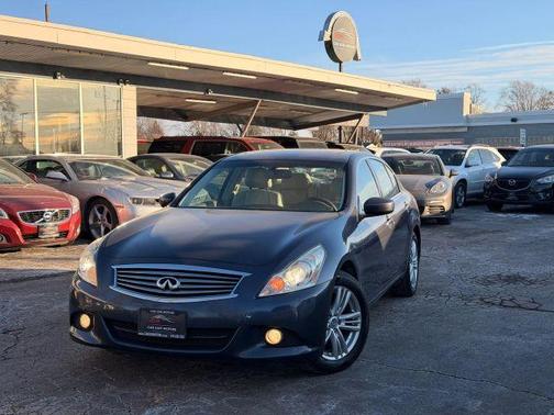 2013 INFINITI G37x Base