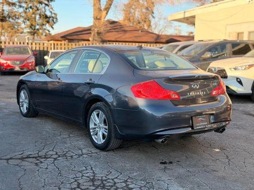 2013 INFINITI G37x Base