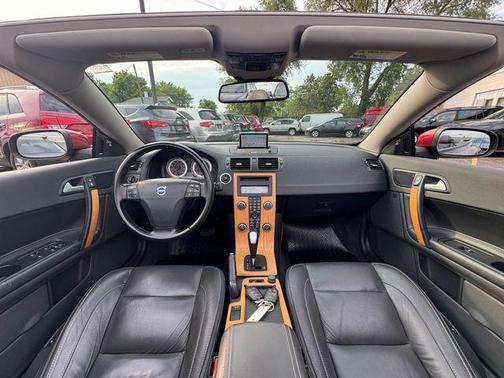 2011 Volvo C70 T5