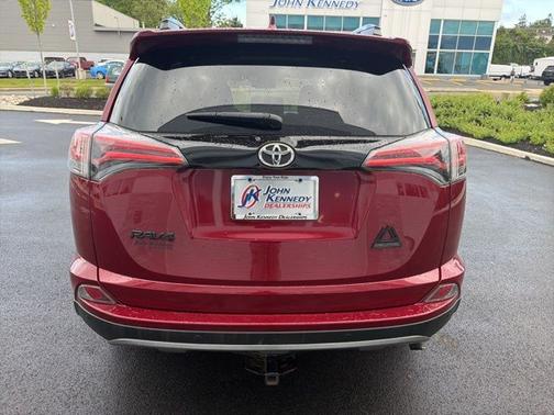 Pearl 2018 Toyota RAV4 XLE