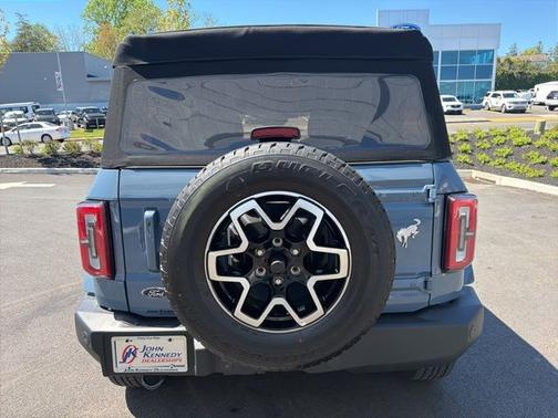 AZURE GRAY MET TRI-COAT 2025 Ford Bronco OUTER BANKS