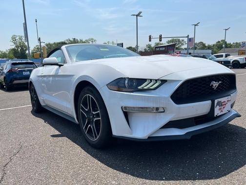 2021 Ford Mustang ECOBOOST PREMIUM