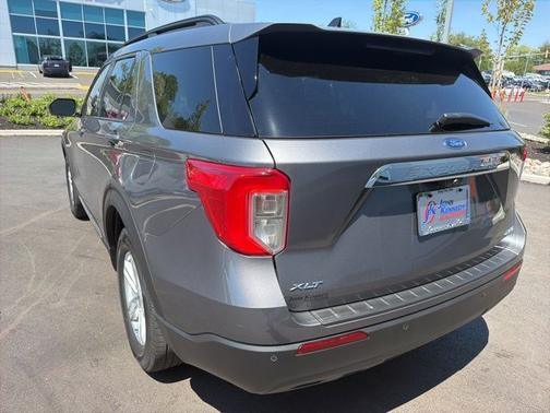 CARBONIZED GRAY METALLIC 2022 Ford Explorer XLT