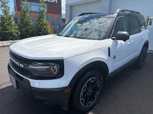 OXFORD WHITE 2025 Ford Bronco Sport OUTER BANKS