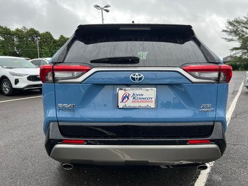 2024 Toyota RAV4 XSE