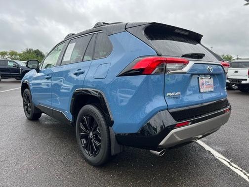 2024 Toyota RAV4 XSE