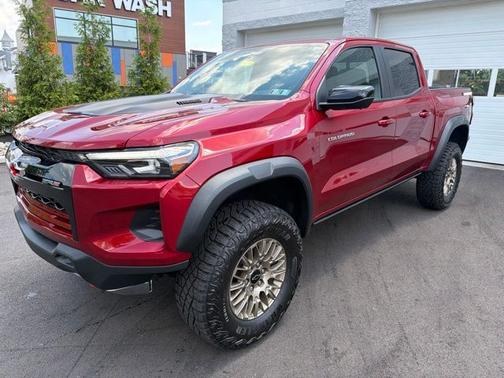 Radiant Red 2025 Chevrolet Colorado ZR2
