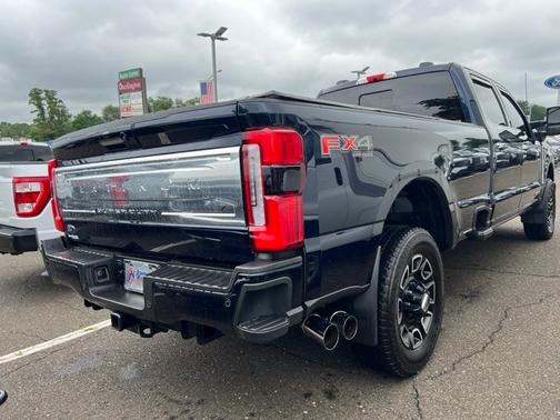 2024 Ford F-350 PLATINUM