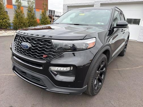 AGATE BLACK METALLIC 2023 Ford Explorer ST