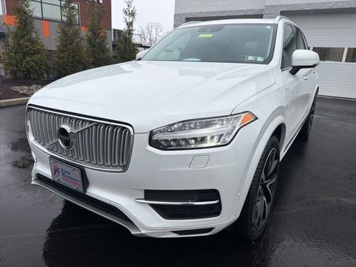 2019 Volvo XC90 T8 INSCRIPTION