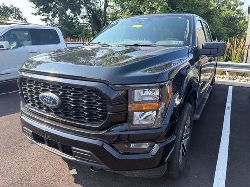 AGATE BLACK METALLIC 2023 Ford F-150 XL