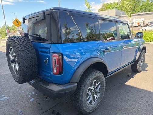 VELOCITY BLUE METALLIC 2025 Ford Bronco BADLANDS