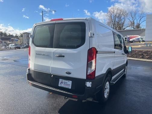 2024 Ford Transit-250 BASE