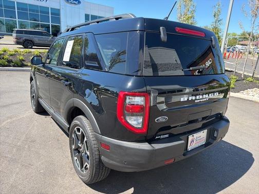 SHADOW BLACK 2022 Ford Bronco Sport OUTER BANKS