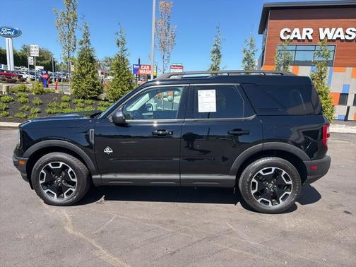 SHADOW BLACK 2022 Ford Bronco Sport OUTER BANKS
