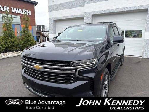 Midnight Blue Metallic 2023 Chevrolet Suburban LT