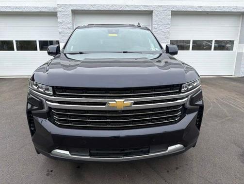 Midnight Blue Metallic 2023 Chevrolet Suburban LT