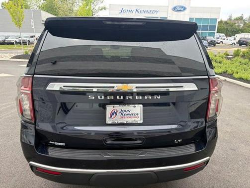 Midnight Blue Metallic 2023 Chevrolet Suburban LT
