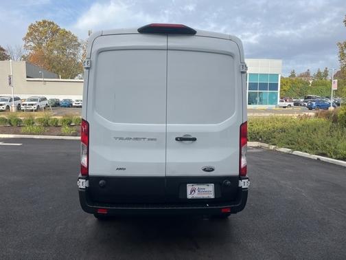 2024 Ford Transit-250 148 WB MEDIUM ROOF CARGO
