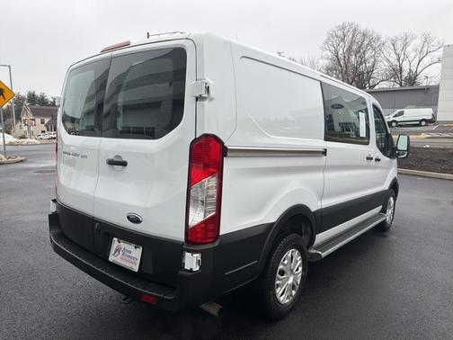 2024 Ford Transit-250 BASE