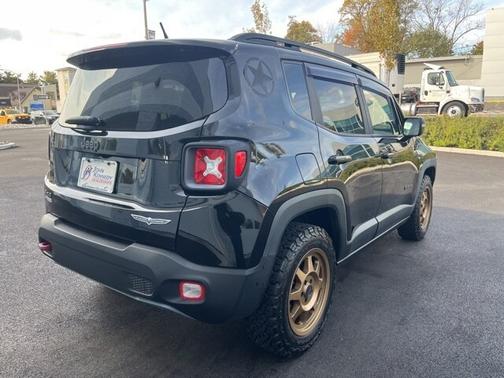 2017 Jeep Renegade TRAILHAWK