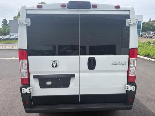 Bright White Clearcoat 2025 RAM ProMaster 2500 136 WB LOW ROOF CARGO