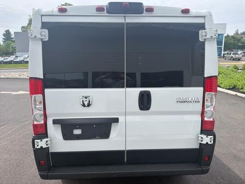 Bright White Clearcoat 2025 RAM ProMaster 2500 136 WB LOW ROOF CARGO