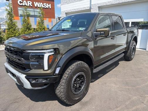 SHELTER GREEN 2025 Ford F-150 RAPTOR