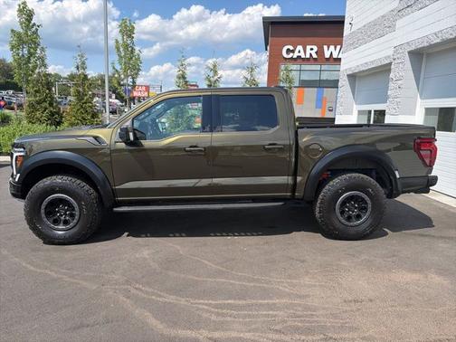 SHELTER GREEN 2025 Ford F-150 RAPTOR