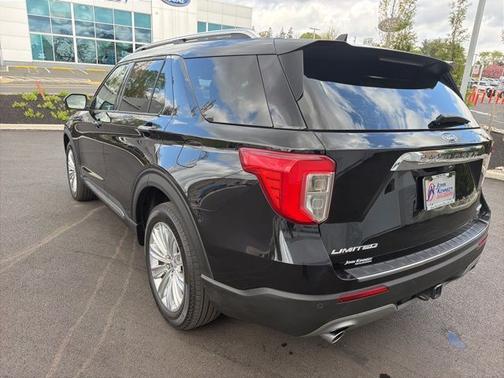 AGATE BLACK METALLIC 2022 Ford Explorer LIMITED