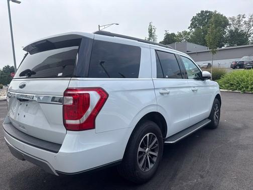 OXFORD WHITE 2021 Ford Expedition XLT
