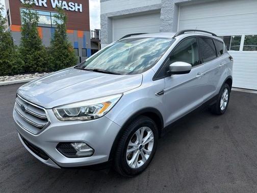 INGOT SILVER METALLIC 2017 Ford Escape SE