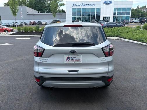 INGOT SILVER METALLIC 2017 Ford Escape SE