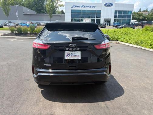 AGATE BLACK METALLIC 2024 Ford Edge ST LINE