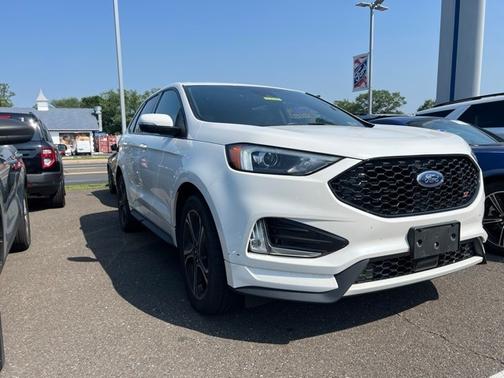 2022 Ford Edge ST