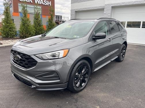 2022 Ford Edge SE