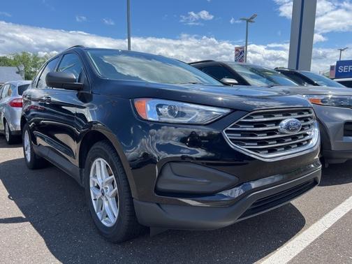 2022 Ford Edge SE