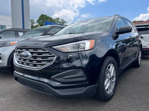 2022 Ford Edge SE