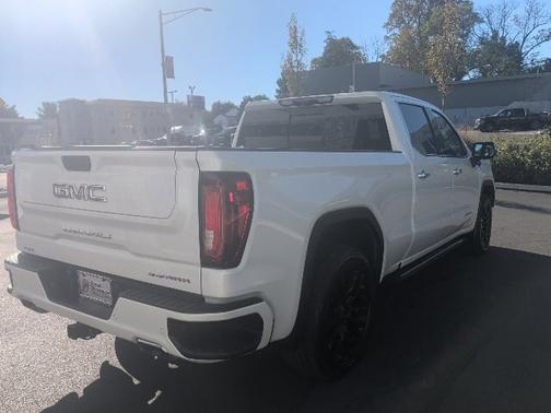 White Frost Tri-Coat 2022 GMC Sierra 1500 DENALI