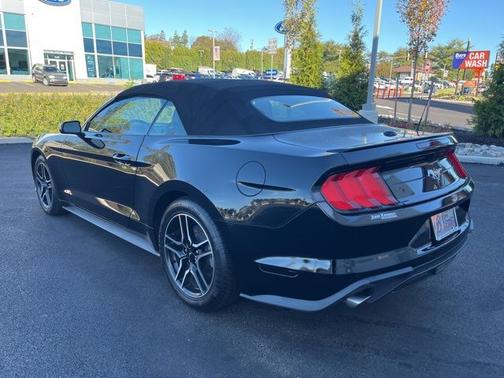 2023 Ford Mustang ECOBOOST PREMIUM
