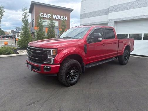 RAPID RED 2022 Ford F-250 LARIAT