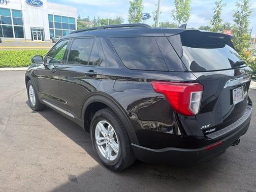 AGATE BLACK METALLIC 2023 Ford Explorer XLT
