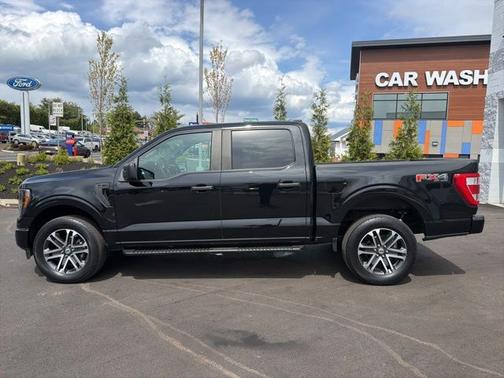 AGATE BLACK METALLIC 2023 Ford F-150 XL