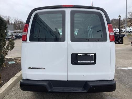 Summit White 2019 Chevrolet Express 2500 WORK VAN
