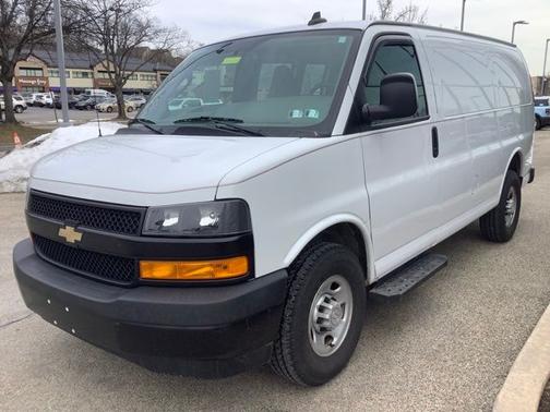 Summit White 2019 Chevrolet Express 2500 WORK VAN