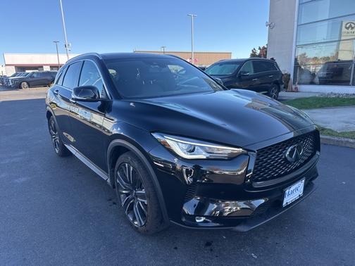 2022 INFINITI QX50 LUXE