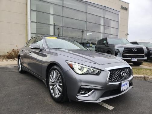 2022 INFINITI Q50 LUXE