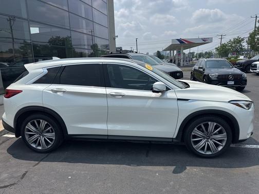 2022 INFINITI QX50 SENSORY