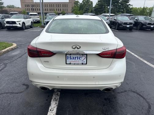 2022 INFINITI Q50 LUXE
